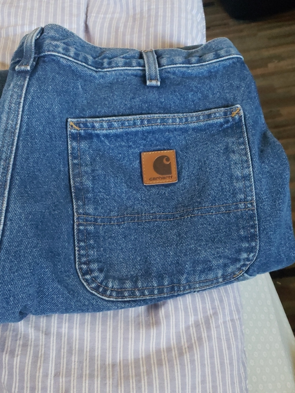 Carhartt B237 33x30 Men’s Dark Blue Relaxed Fit Work Jeans with Leather Patch